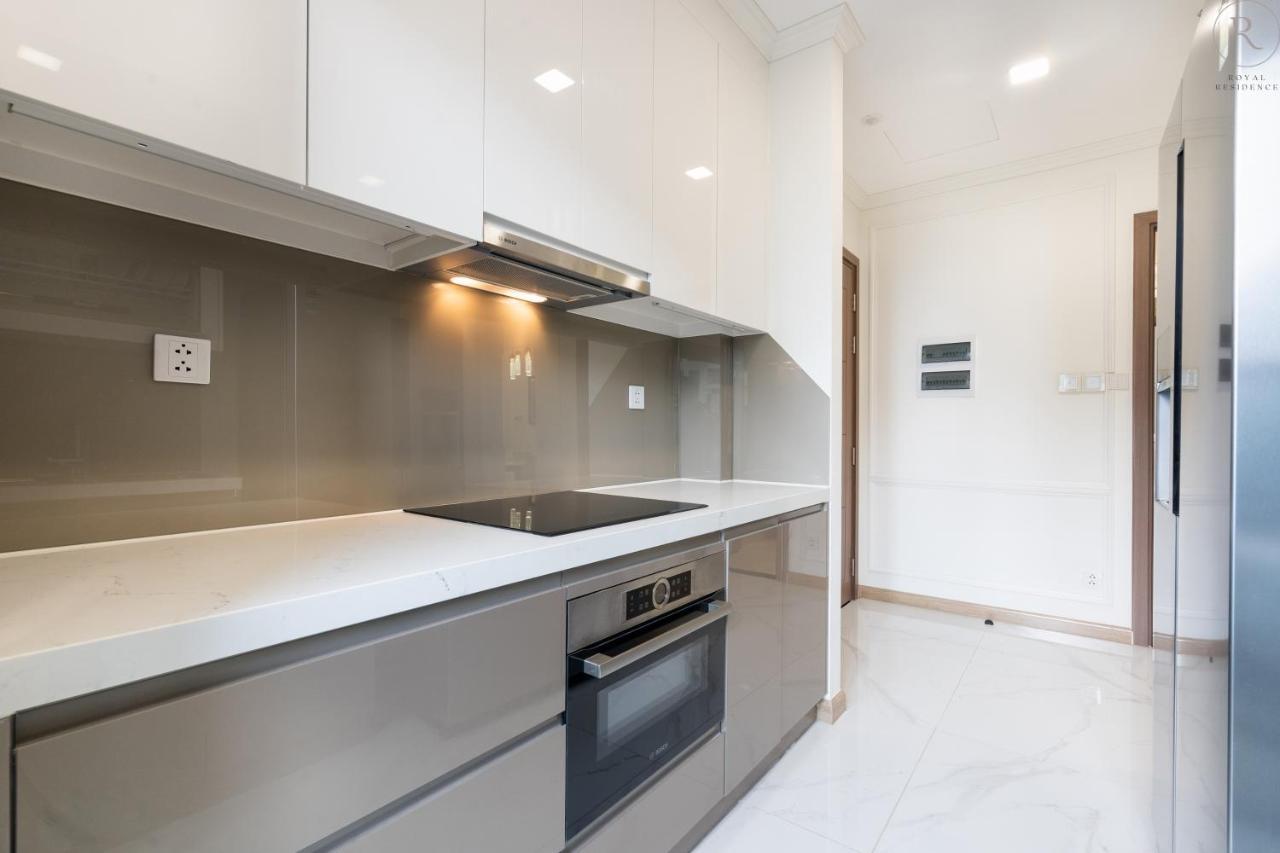 Landmark 81 - Royal Apartment *